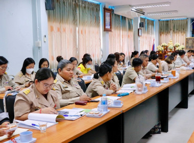 การประชุมขับเคลื่อนการปฏิบัติงานตามระบบการส่งเสริมสหกรณ์และกลุ่มเกษตรกร ประจำเดือนมกราคม 2568 ของสำนักงานสหกรณ์จังหวัดนครศรีธรรมราช โดยระเบียบวาระก่อนการประชุม ได้มอบเกียรติบัตร โครงการโรงเรียนผู้ตรวจการสหกรณ์ หลักสูตร &quot; ผู้ตรวจการสหกรณ์ระดับกลาง&quot; และโคร ... พารามิเตอร์รูปภาพ 12